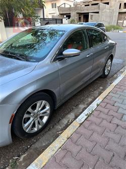 Chrysler 200
